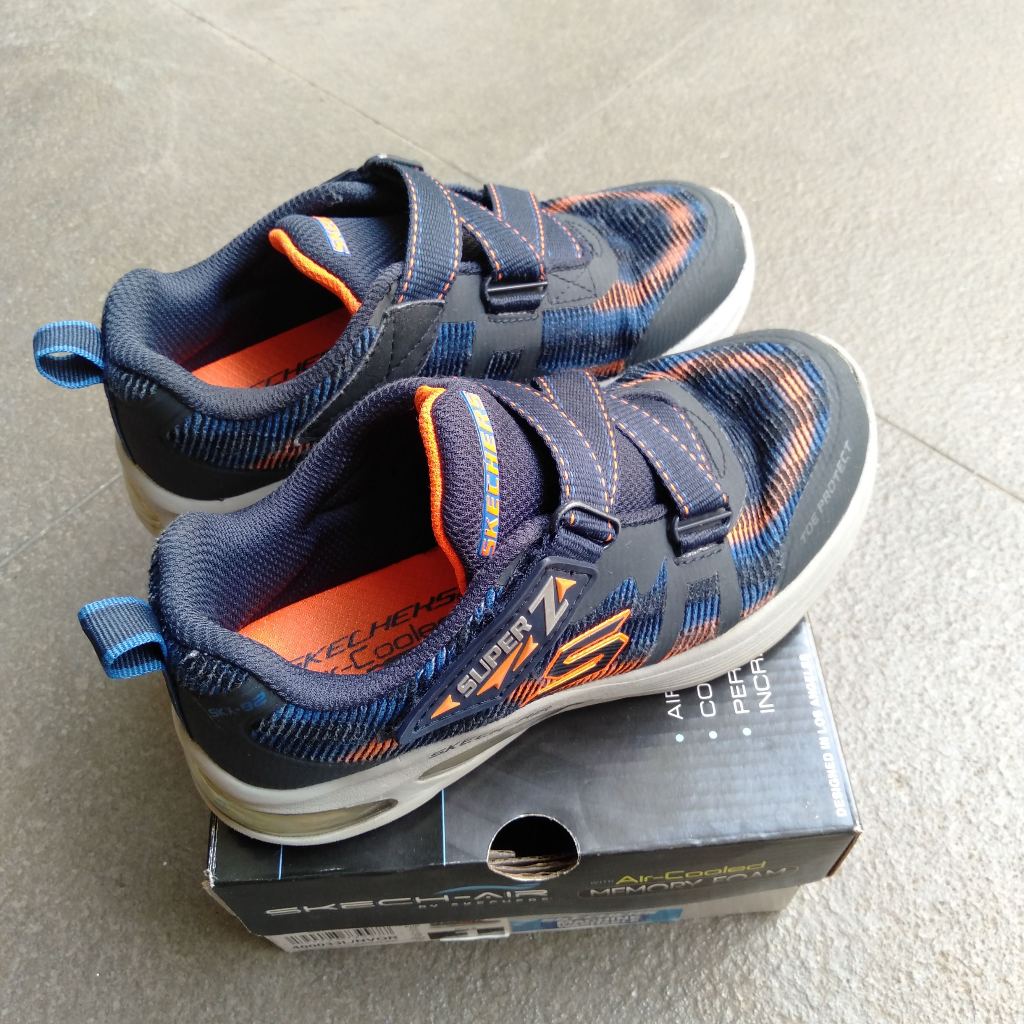 [Preloved] Sepatu Skechers Anak Laki Laki [A03]
