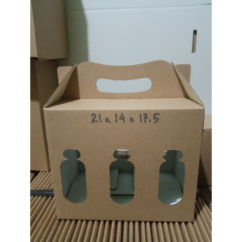 

kardus tenteng 21x14x17.5 cm kuncian