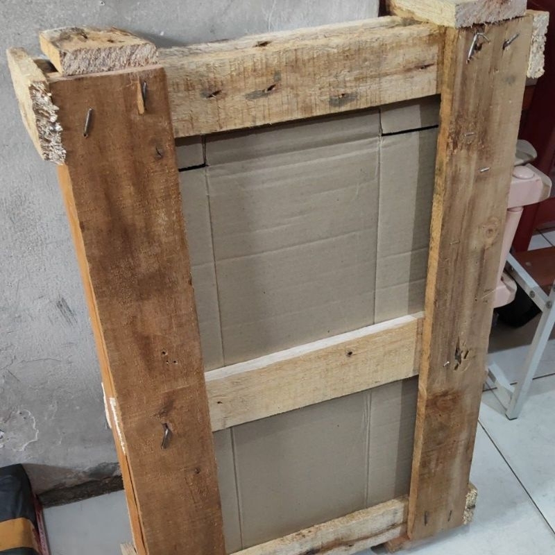 Packing Kayu Untuk Bingkai Kaca