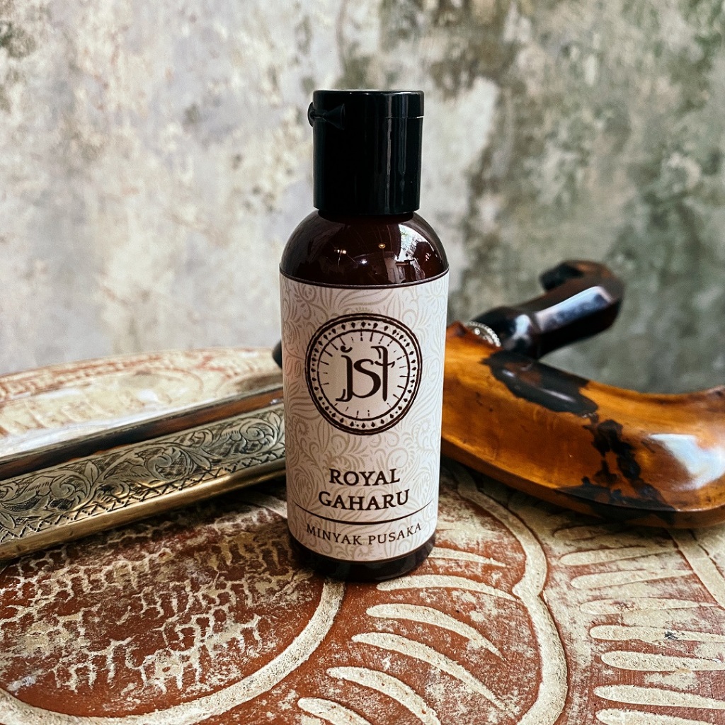 Minyak Pusaka Royal Gaharu Untuk Merawat Keris Dengan Essential Oil Asli Bukan Kimia Ukuran 60 ml