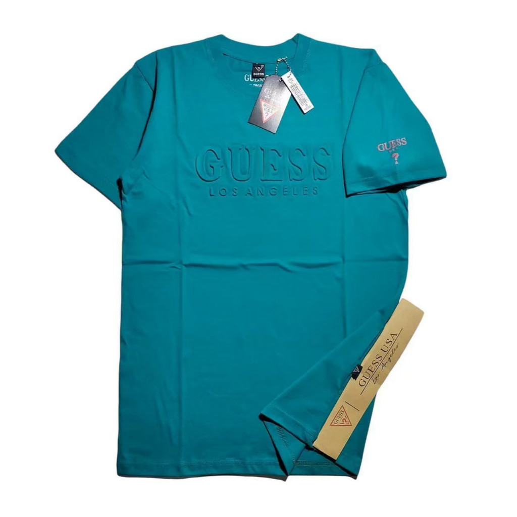 Kaos Polos Embos Lengan Pendek Motif Huruf Timbul