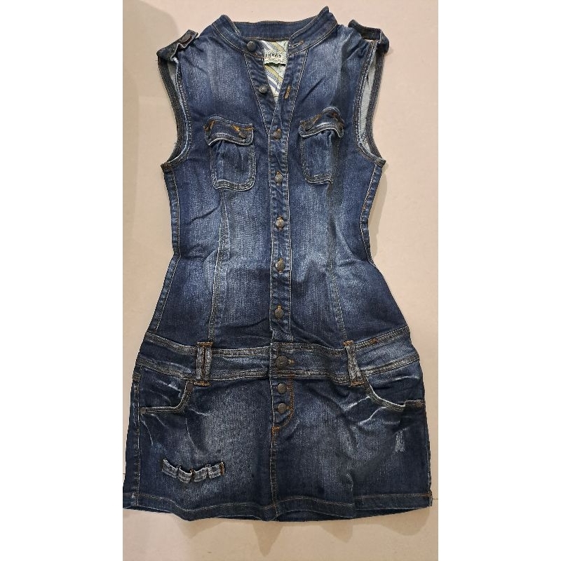 Preloved stradivarius