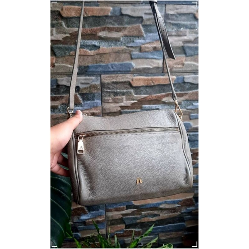Sling Bag Andrea - TAS PRELOVED BRANDED ORIGINAL