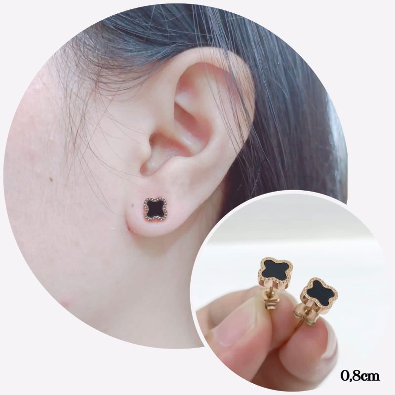 Giwang Clover Mata Hitam gold