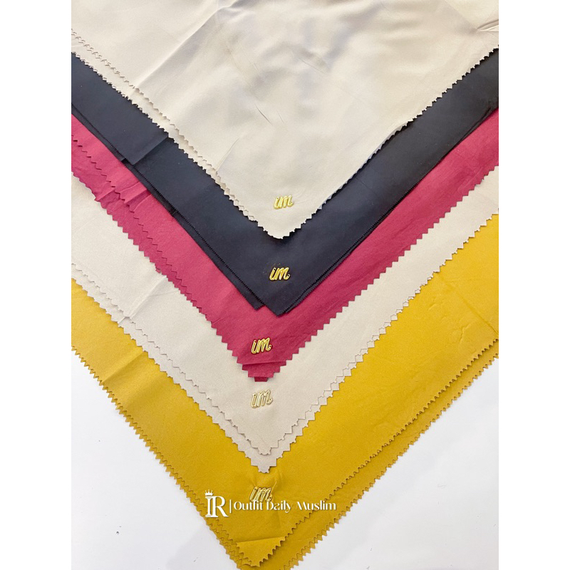 HIJAB UMAMA SEGI EMPAT JUMBO 130x130 POLOS