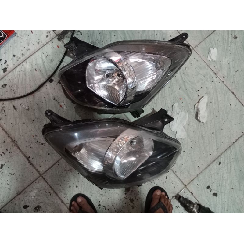 headlamp Toyota Agya original