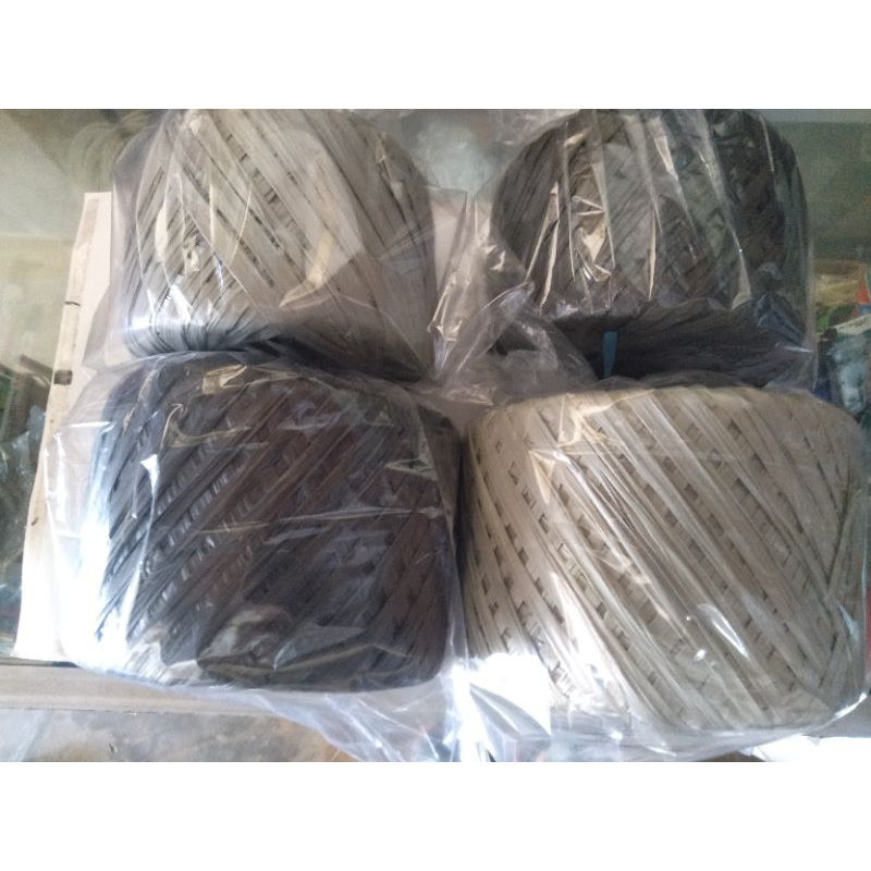 Tali Rafia Rumput Jepang Plastik ukuran Sedang - Jumbo