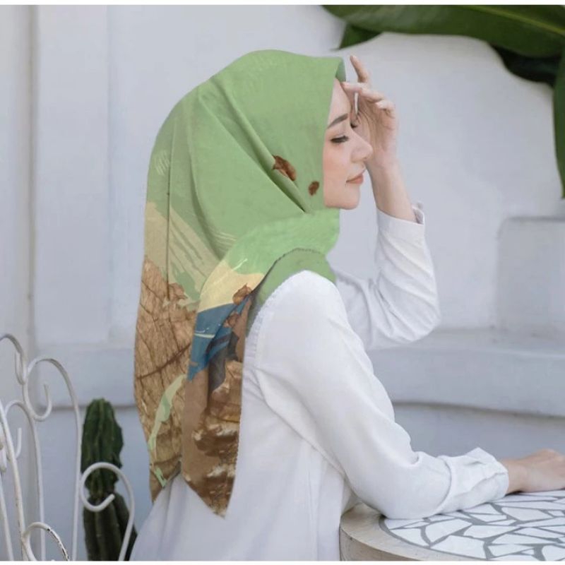 TERBARU HIJAB SEGIEMPAT MOTIF TEAK HIJAU /JILBAB VOAL / HIJAB DENAY KW / KERUDUNG