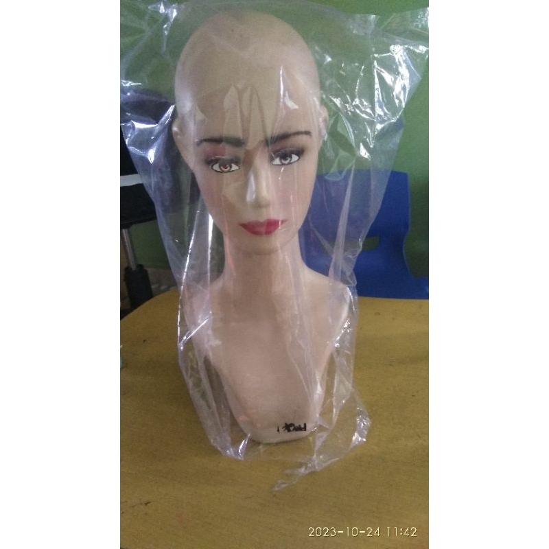 Manekin Kepala Dewasa