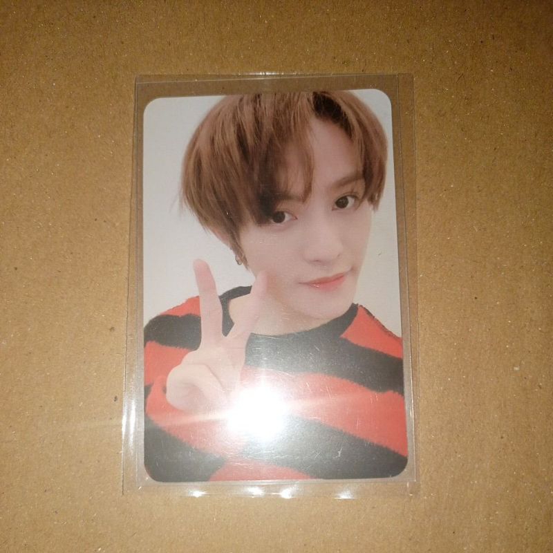 [reserved] NCT WayV - Yangyang Resonance album Yizhiyu Yzy Bene Benefit POB PC Photocard