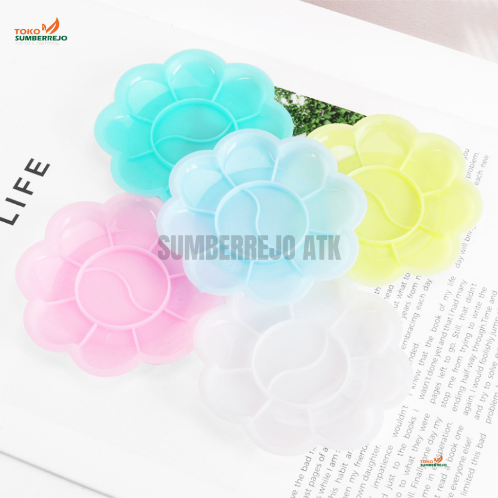 

Piring Cat Air Sakura / Palet Lukis Wadah Bentuk Bunga Acrylic / Tempat Watercolor Palette