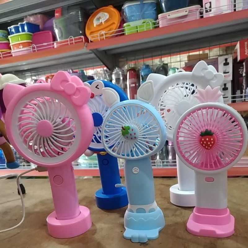KIPAS MINI CARAKTER LUCU/KIPAS MEJA/KIPAS ANAK/KIPAS TANGAN/MINI FAN