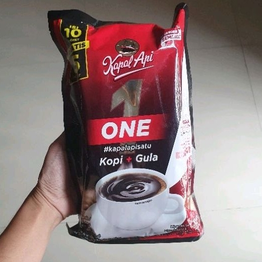 

Kapal api satu kopi One + gula terpisah ( isi 10 + free 5 sachets )