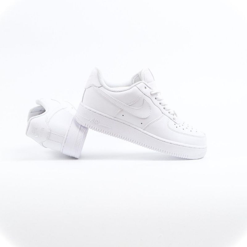 SEPATU NIKE AIRFORCE white