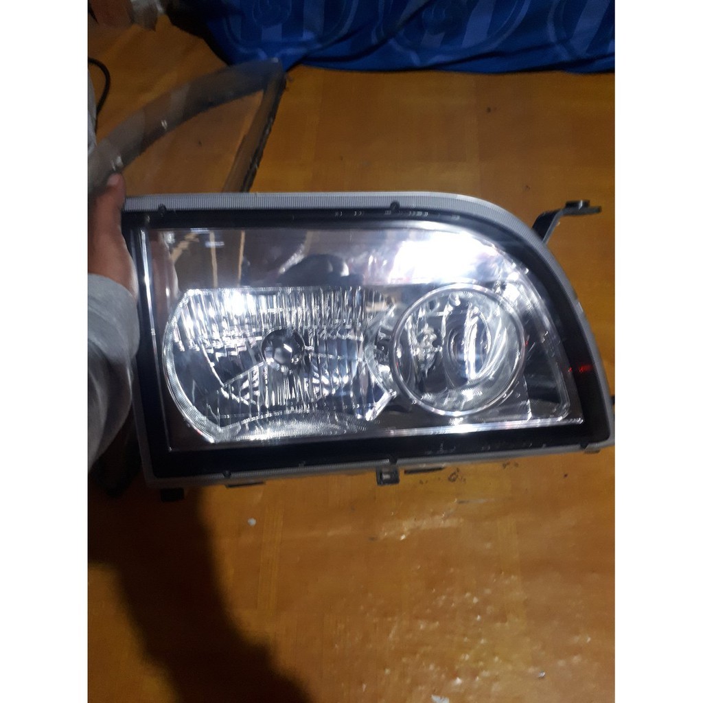 Headlamp Lampu Depan Isuzu Elf
