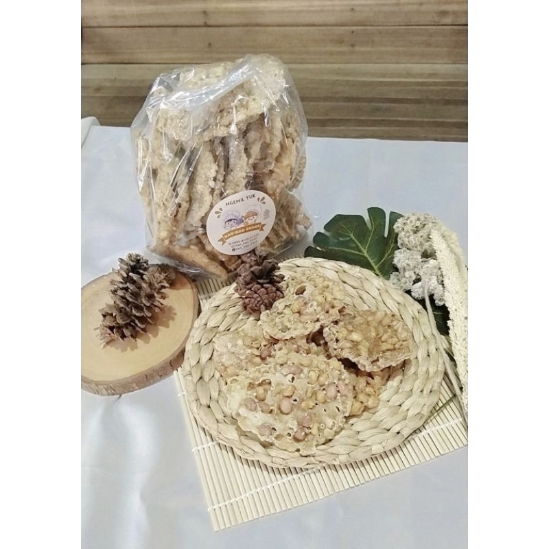 

Peyek / Rempeyek kacang & kedelai khas tegal 250 gr/ peyek renyah enak