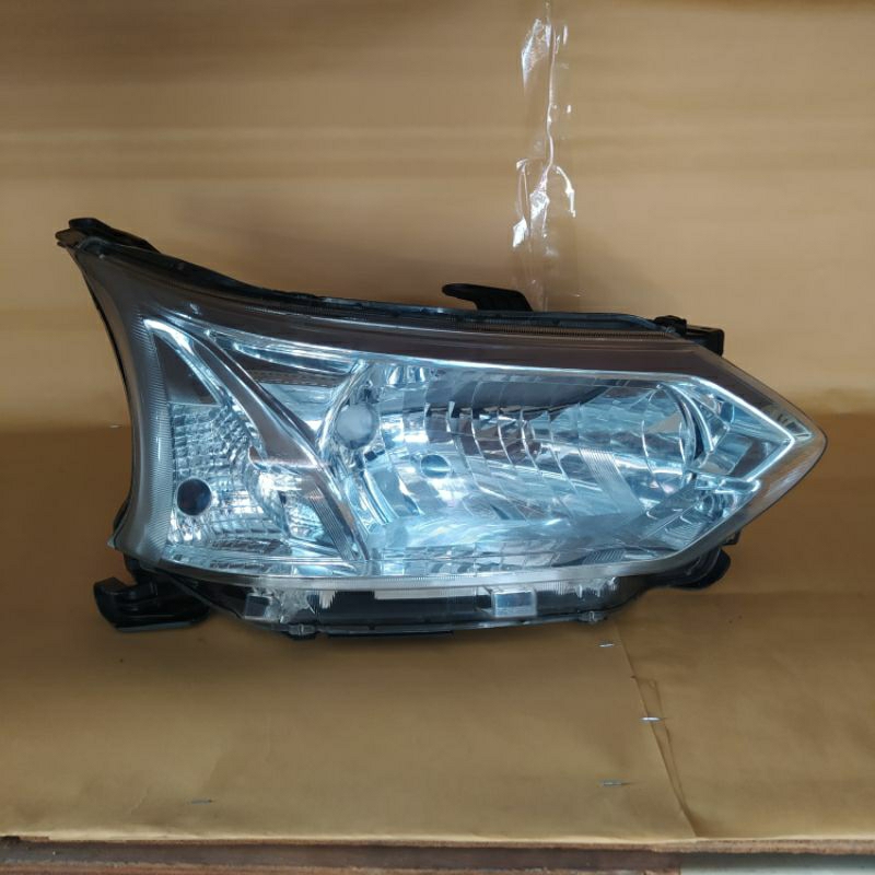 Headlamp lampu depan avanza xenia 2016 2017 original