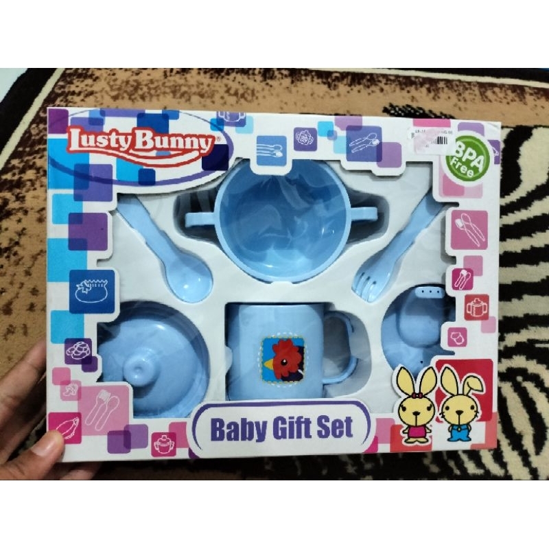 Set alat makan bayi laki laki