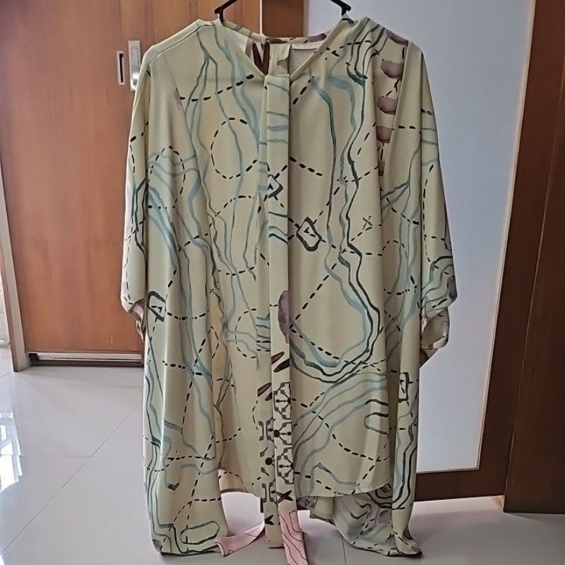 Preloved RIA MIRANDA AURIGA OUTER/TOP