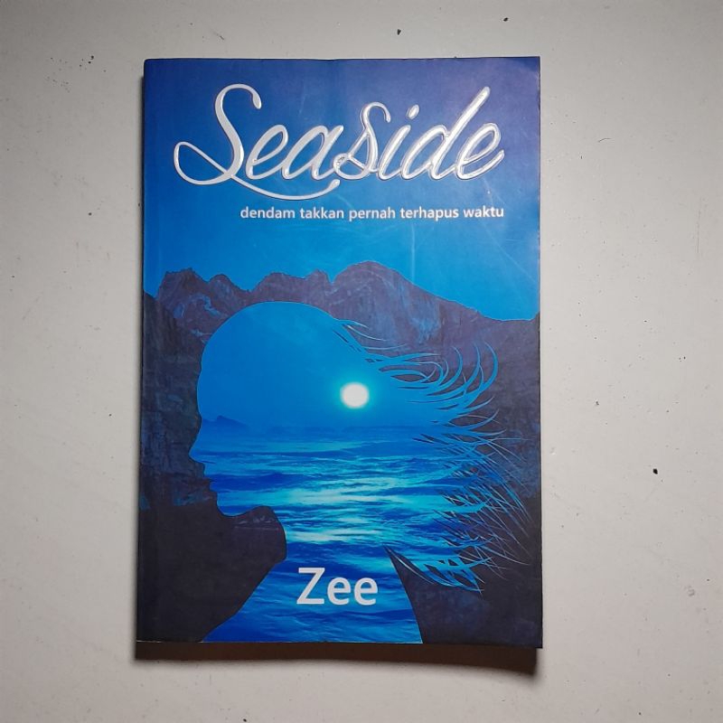 PRELOVED Buku Seaside Zee