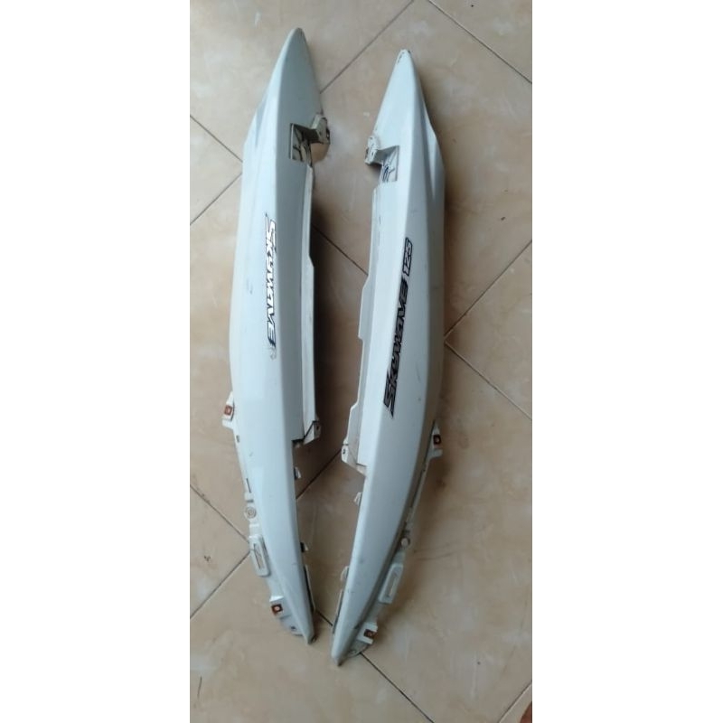 Bodi belakang skywave original putih