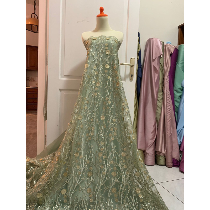 Kain Bahan Kebaya Brukat Tile Tulle Bordir Payet Spangle 1/2 Meteran Akar Freya Warna Hijau Sage Gre