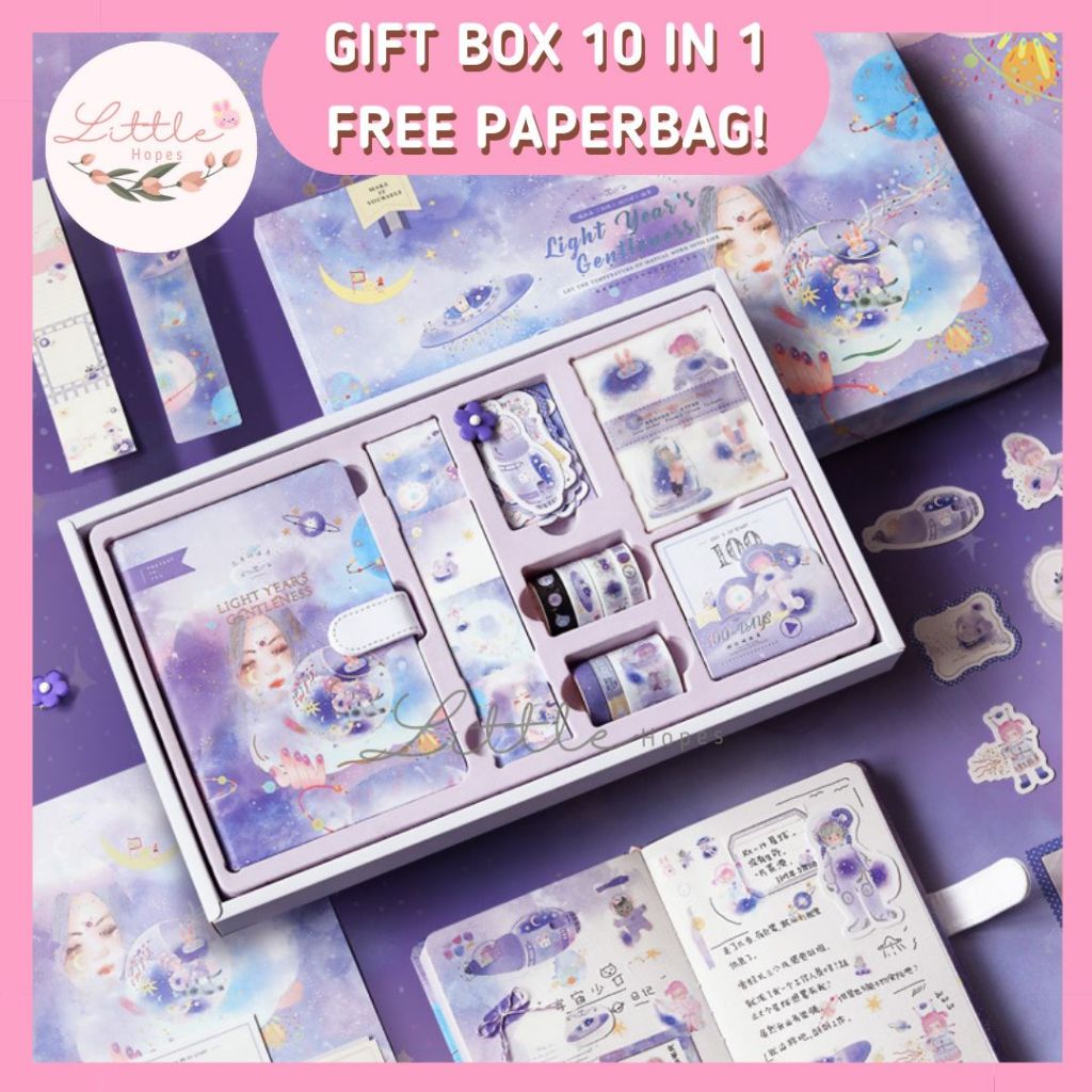 

Paket Journal 10 in 1 FREE PAPERBAG set isi 147 Pcs Notebook / FANTASY Series / Gift Box Hampers Hadiah Termurah Unik / Buku Catatan Diary / PET Sticker Lucu / Washi Tape / Scrapbook Kit Lengkap / Sticky Paper Notes / Gantungan Akrilik / COD DIY Viral