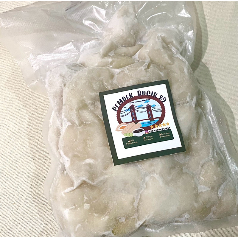 

Pempek Telur Vacum Frozen Asli Palembang isi 50 pcs SUDAH TERMASUK CUKO (pempekbucik89)