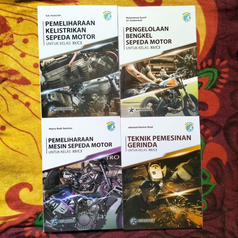 ORIGINAL BUKU PEMELIHARAAN KELISTRIKAN SEPEDA MOTOR PENGELOLAAN BENGKEL SEPEDA MOTOR PEMELIHARAAN ME