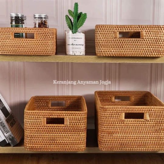 Kotak Penyimpanan Keranjang Rotan / Laci Box Rotan Anyaman Asli Ukuran Kotak Sudah Vernis