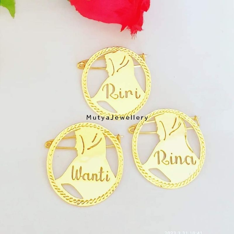 Pin Nama/ Pin Costum Nama
