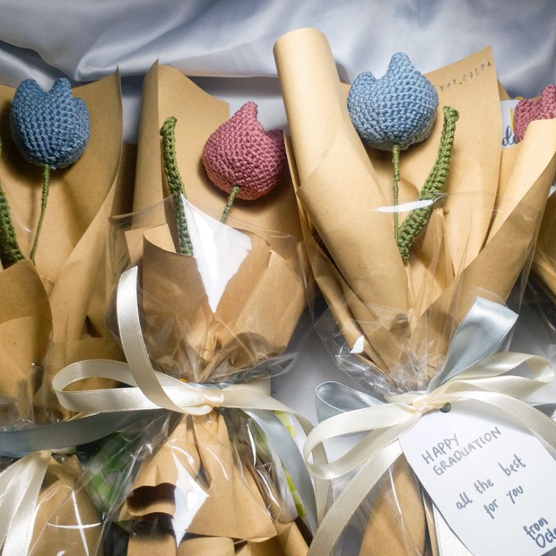 buket bunga rajut - buket rajut -buket wisuda