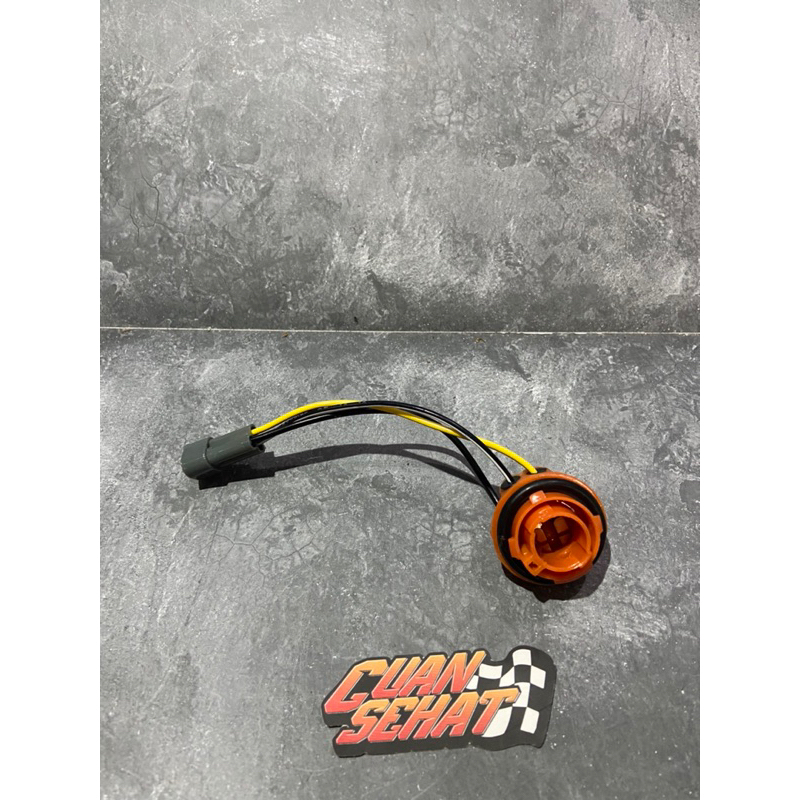 Soket Fitting Rumah Lampu Belakang Vespa S LX 2V 3V IGET