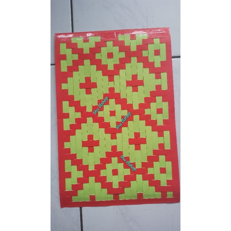 kerajianan tangan/anyaman kertas/prakarya