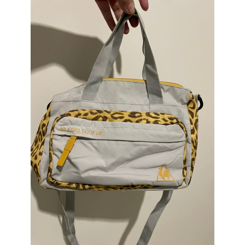 Le Coq Sportif Sling Bag Nylon Abu Motif Tiger - PL Minus zipper dalam