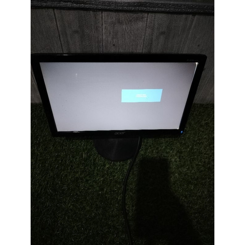 MONITOR BEKAS  MURAH ACER 16WIDE SCREEN SIAP PAKAI
