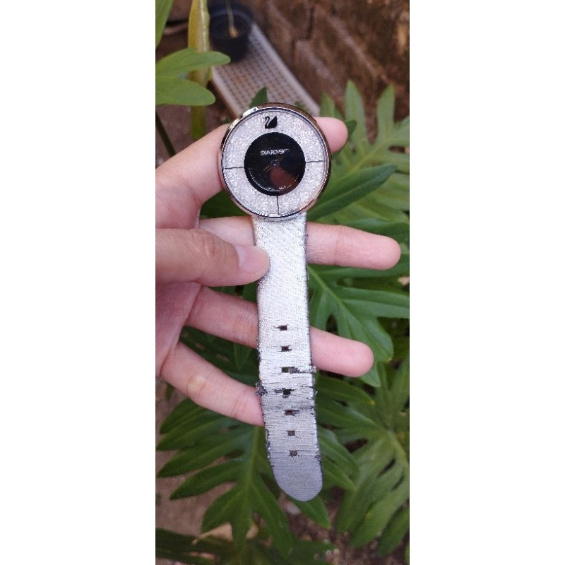 jam Swarovski preloved