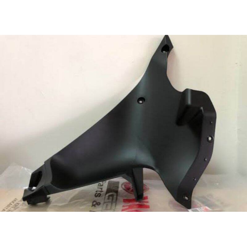 PANEL INNER 1 SEBELAH KIRI ORIGINAL YAMAHA R15 V3 / PANEL, INNER 1 BK6-F836K-00