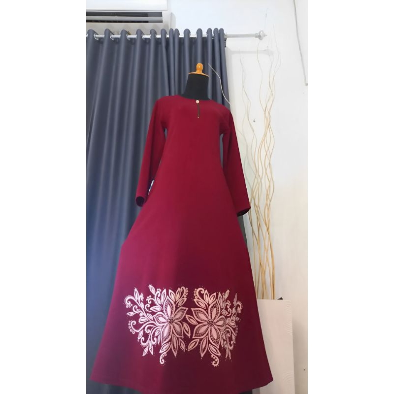 Dress Maroon butiuqe/Gamis wanita polos motif Bunga putih manik-manik
