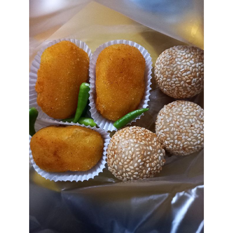 

onde onde isi kacang hijau atau unti