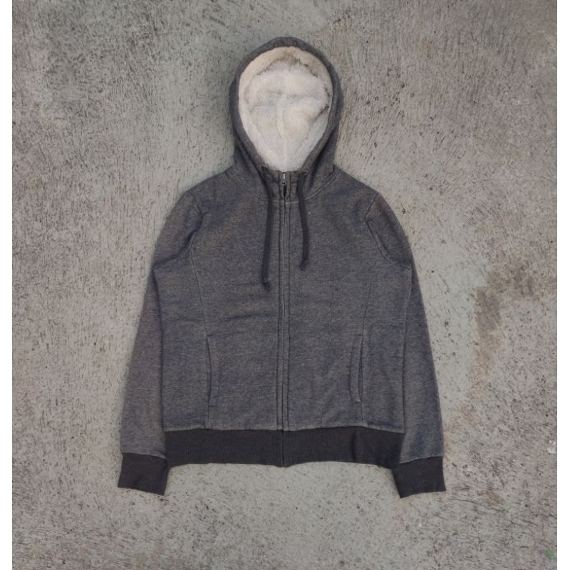 Hoodie Uniqlo Sherpa Abu (Zipper)
