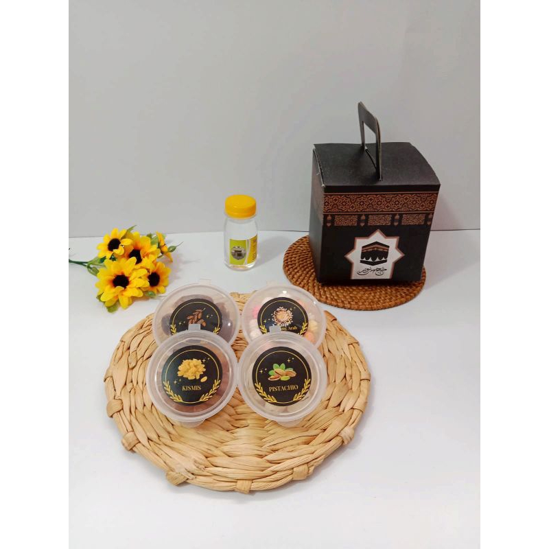 

Hampers oleh-oleh haji umroh | Paket box kakbah | oleh-oleh haji & umroh | souvenir oleh-oleh haji umroh | paketan kakbah
