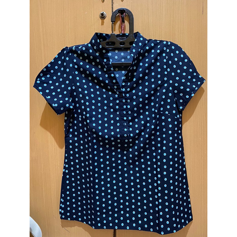 Blouse Wanita The Executive