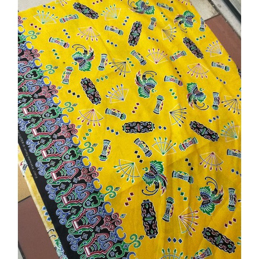Diskon kain batik papua. bahan katun batik papua. bahan eceran kain meteran. batik motif papua.
