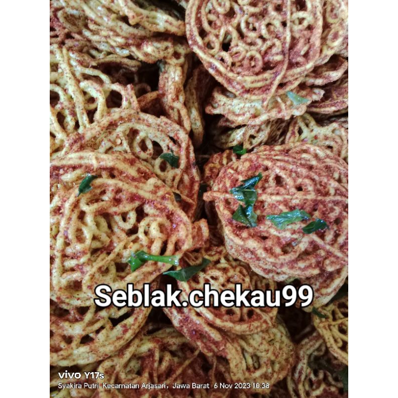 

1kg seblak pukmi kerupuk mie kuning extra pedas daun jeruk