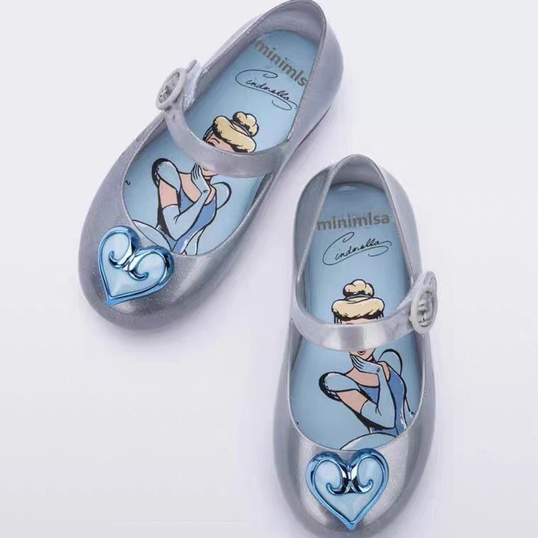 MINI MELISSA DISNEY PRINCESS SHOES ( SIZE 24 )