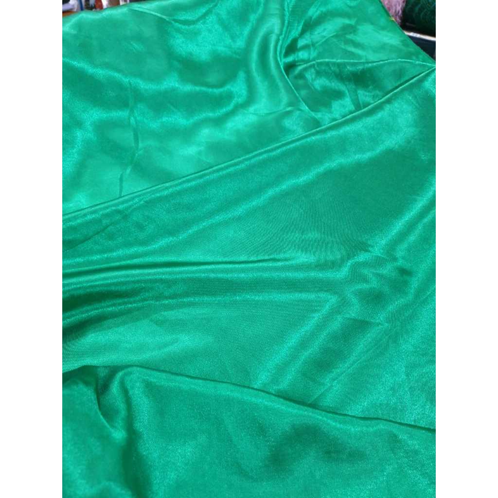 Kain Satin SUPER SATEN Meteran varian Hijau Tosca