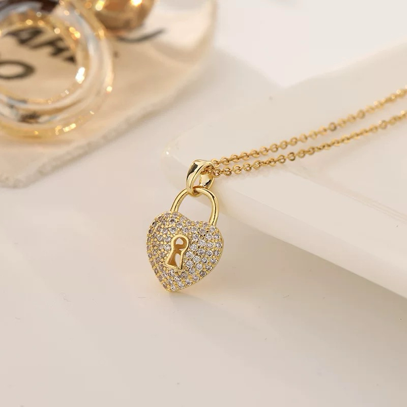 Uwanshop2 - Kalung Titanium Wanita Model Love Gembok Anti Luntur Dan Anti Karat Simpel Elegan Korean