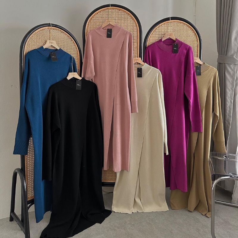 kanaya knit slit by outfix new ready royal blue dan magenta