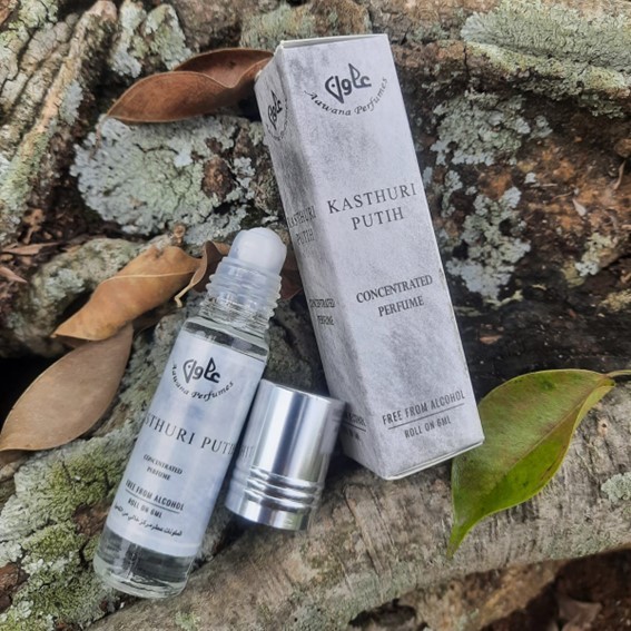 minyak kasturi asli 6 ml/ kasturi putih wangi dan tahan lama merk aawana perfumes